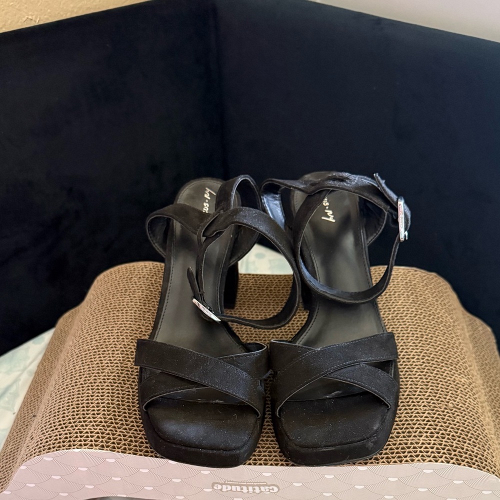 Circus NY by Sam Edelman
Kaitlyn Ankle-Strap Flare-Heel Platform Sandals